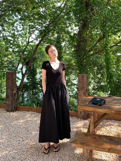 Dercy Scope Neck Maxi Dress