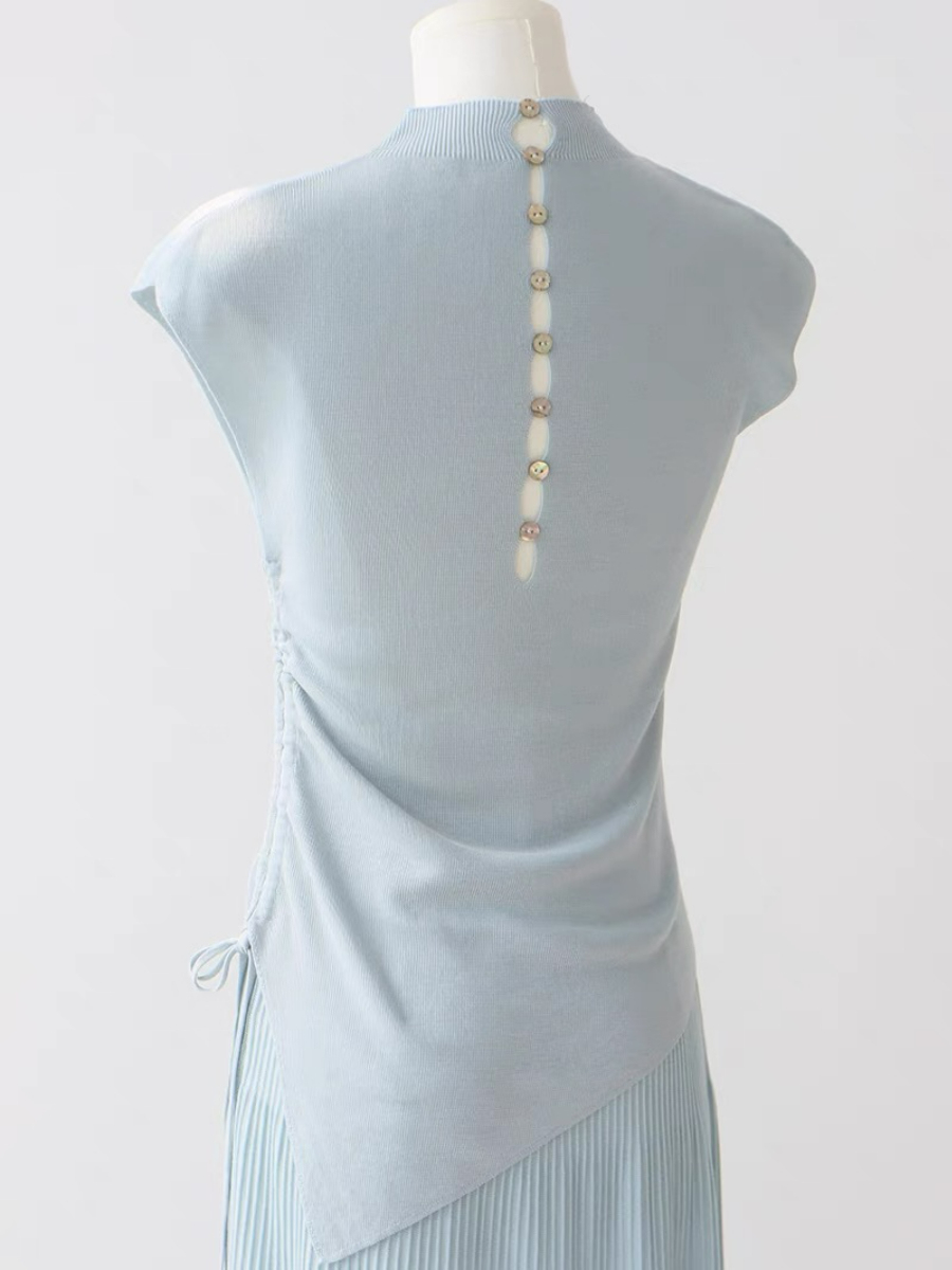 Ellie High Neck Side Ruched Back Button Knit Top-The Black Bow-