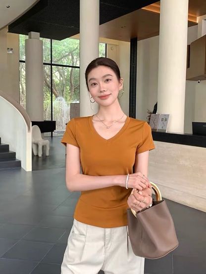 Dottie V-Neck Fitted Tee 