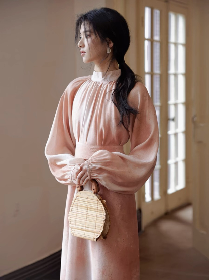 Yunn Bishop Sleeve Tea Dress (Discounted-M size)-The Black Bow-