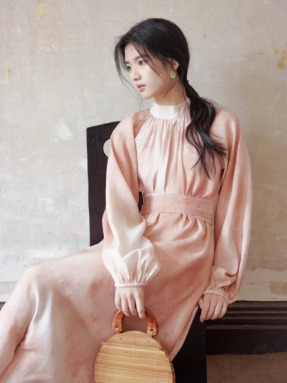 Yunn Bishop Sleeve Tea Dress (Discounted-M size)-The Black Bow-