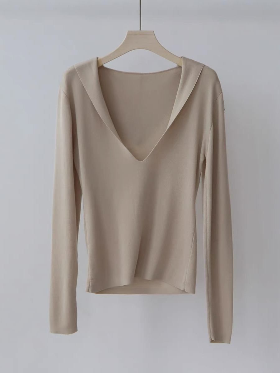 Eliza Deep V Knit Hoodie-The Black Bow-