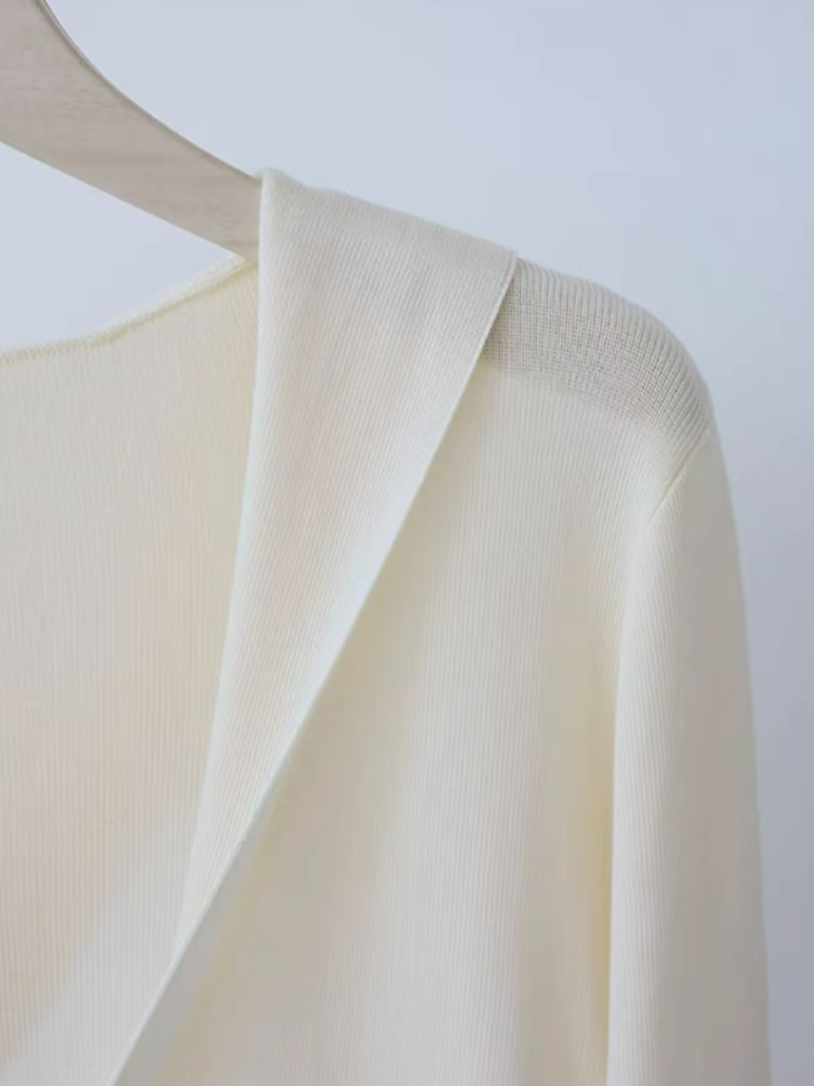 Eliza Deep V Knit Hoodie-The Black Bow-