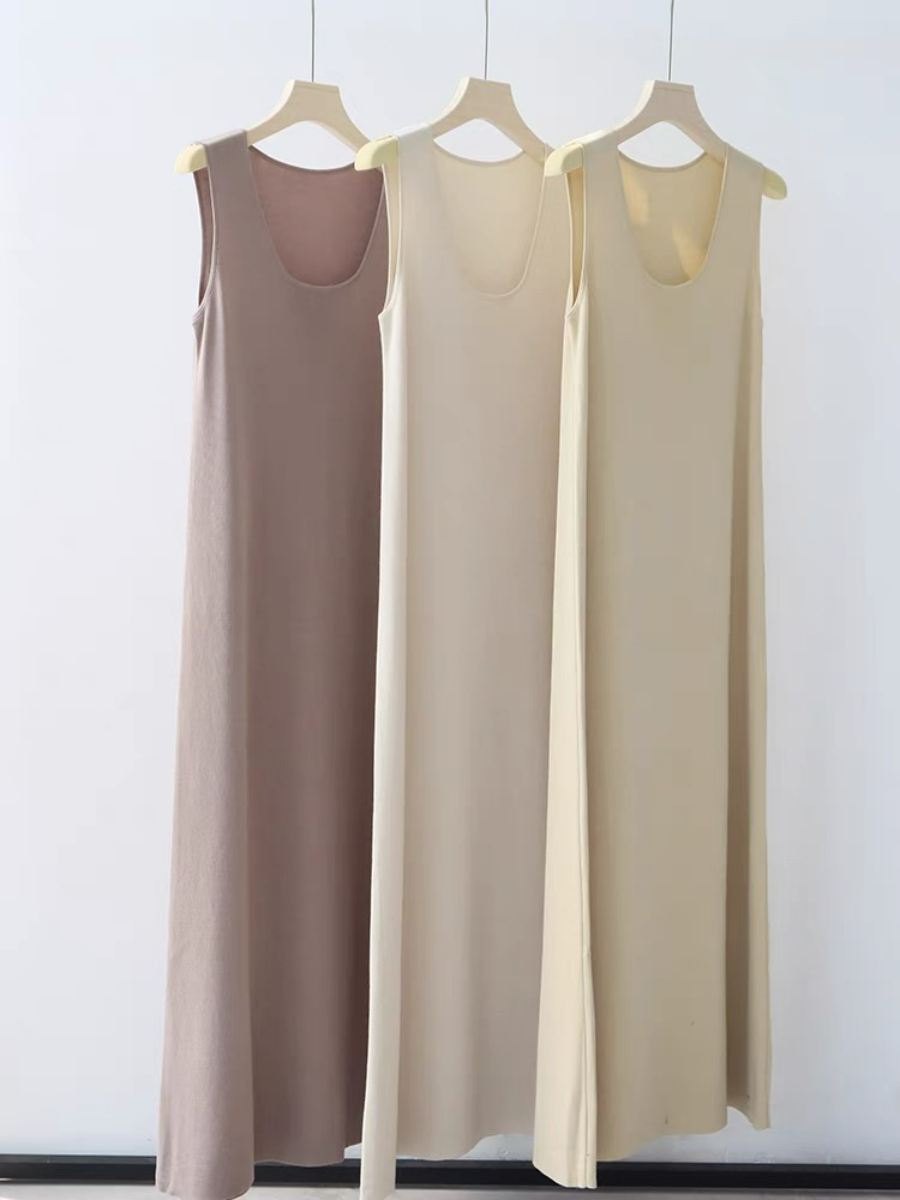 Erica Round Neck Maxi Dress-The Black Bow-