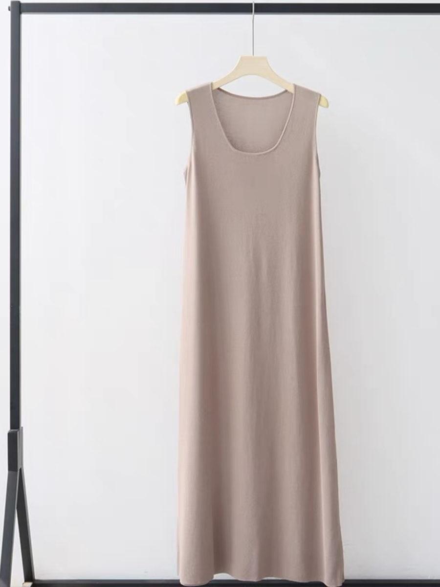 Erica Round Neck Maxi Dress-The Black Bow-