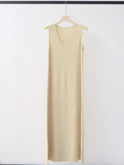 Erica Round Neck Maxi Dress-The Black Bow-