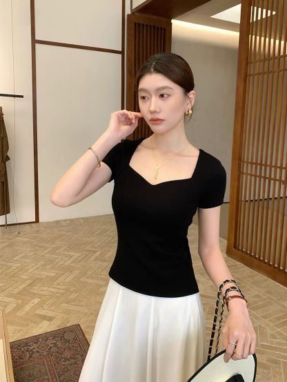 Diane Sculpted Sweetheart-Neck Top