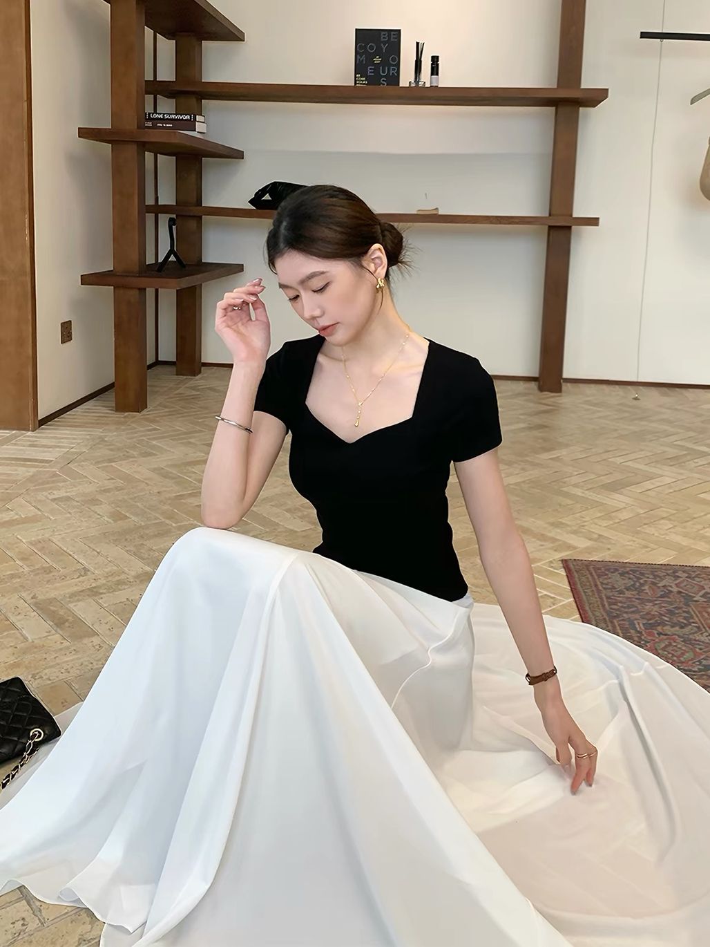 Diane Sculpted Sweetheart-Neck Top