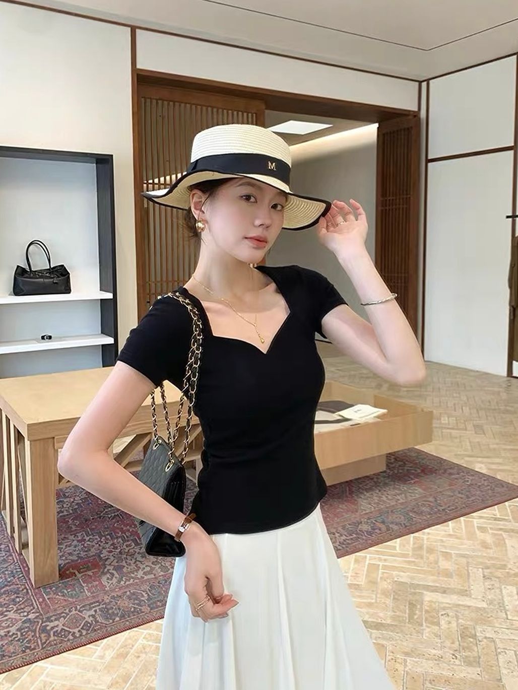 Diane Sculpted Sweetheart-Neck Top