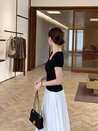 Diane Sculpted Sweetheart-Neck Top