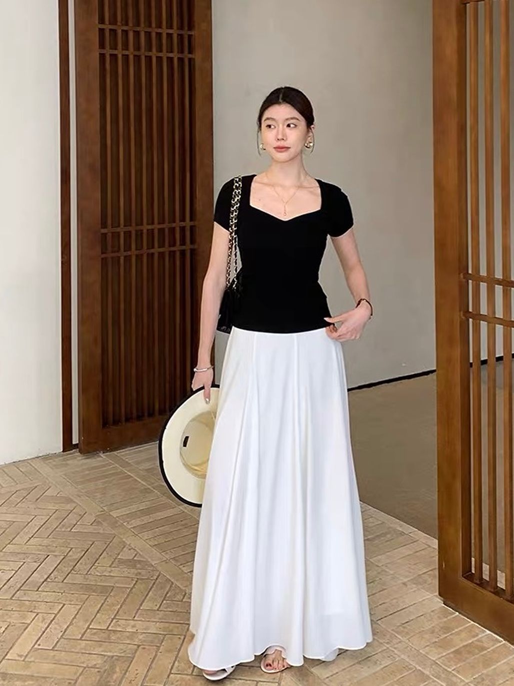 Diane Sculpted Sweetheart-Neck Top