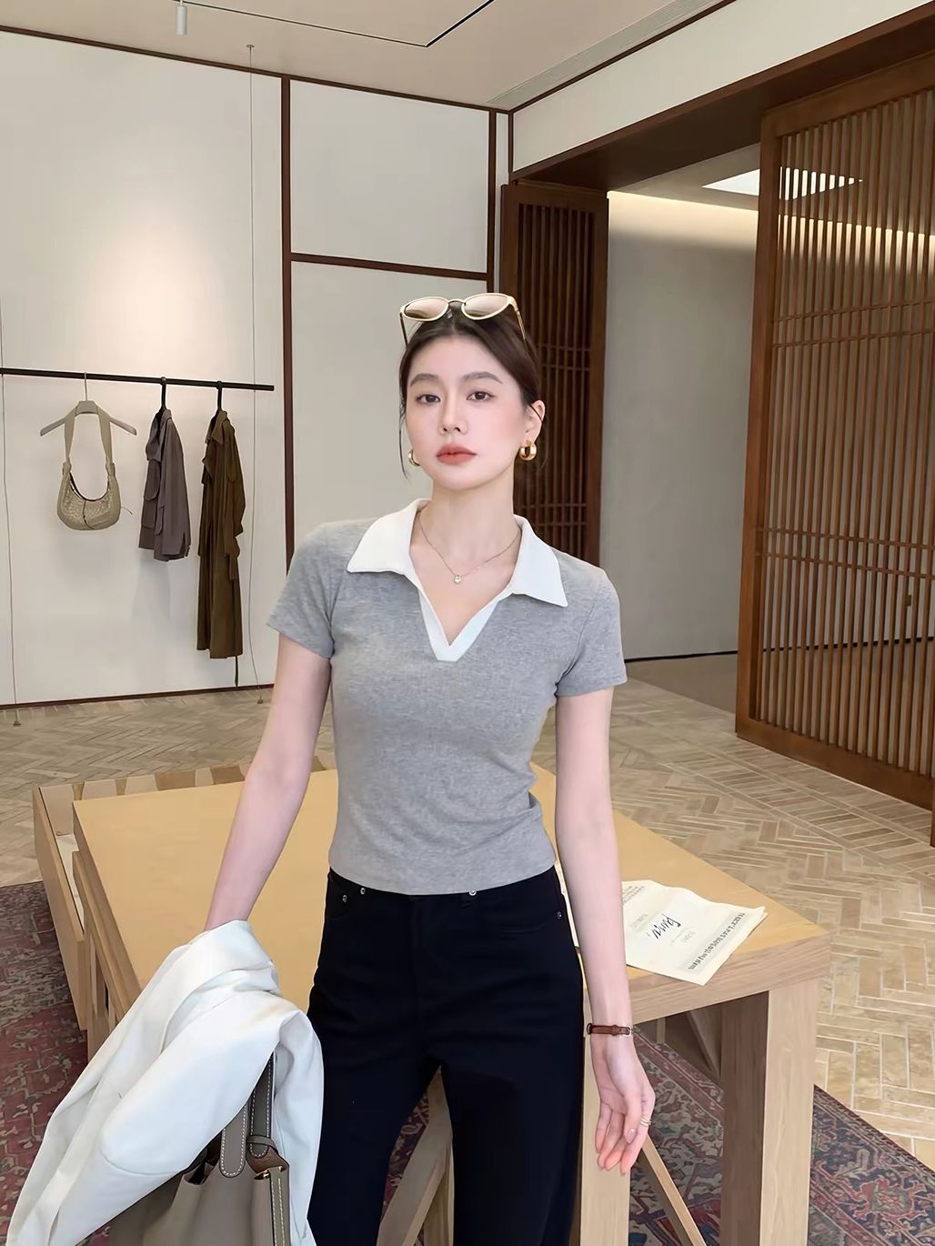 Dulcea Contrast-Collar Fitted Polo Top