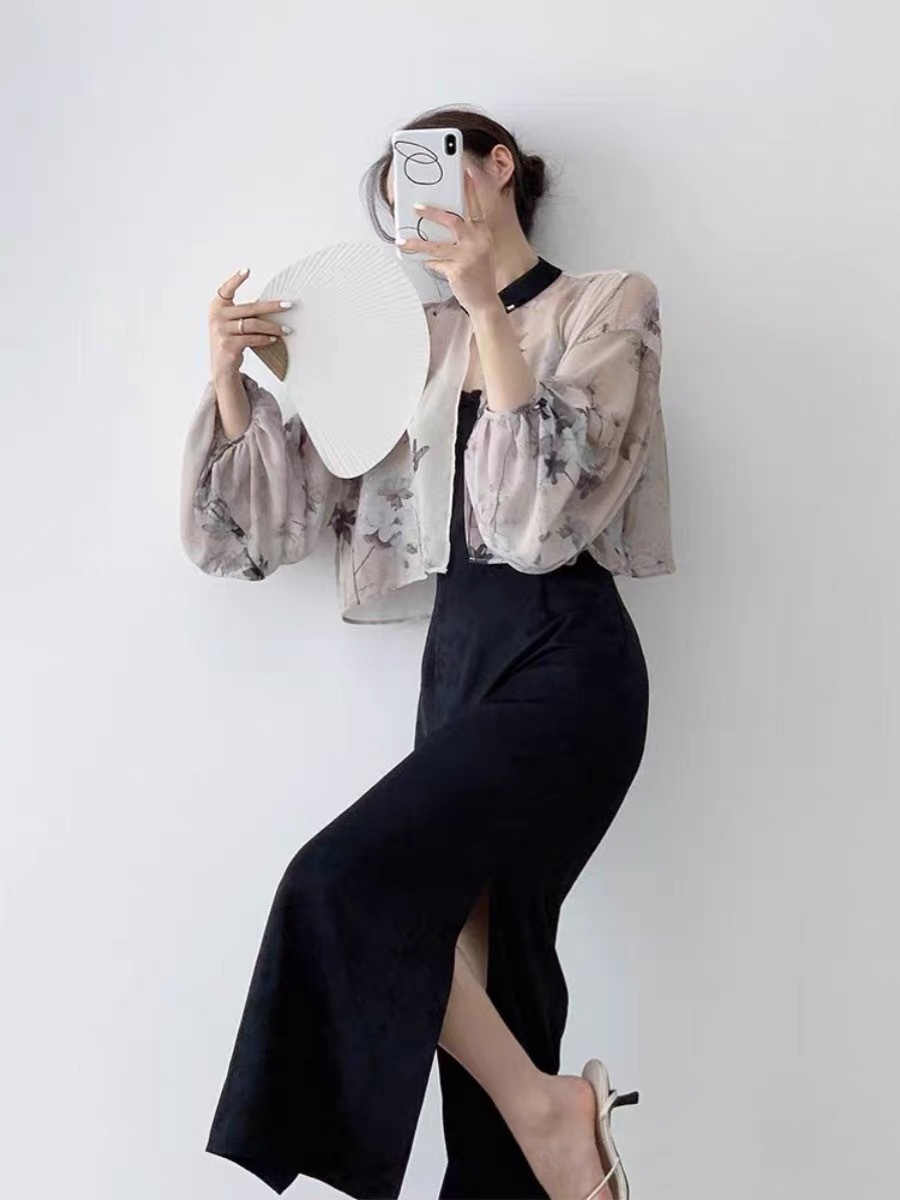 Ya Ying Sheer Chiffon Cardigan with Butterfly Printing-The Black Bow-