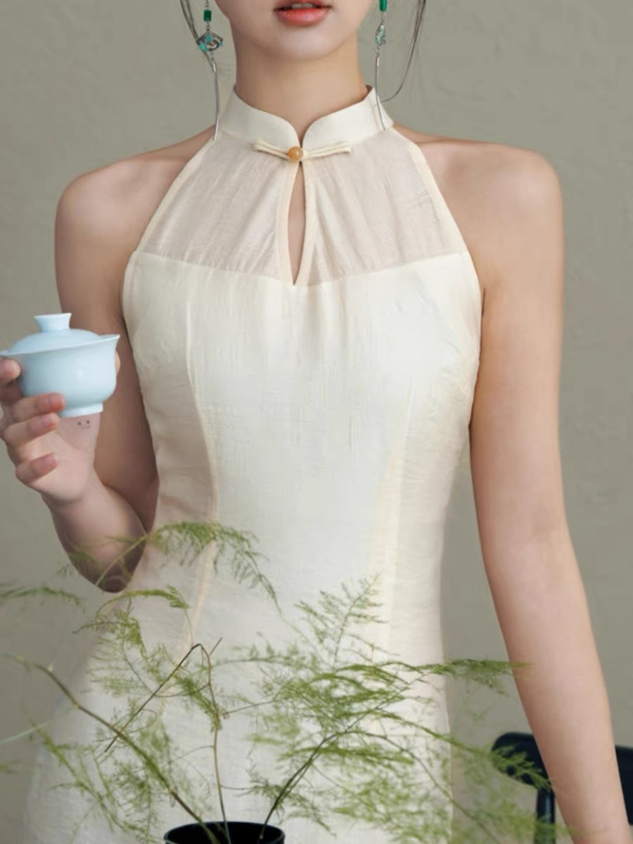 Ya Chuan Halter Neck Cheongsam-The Black Bow-