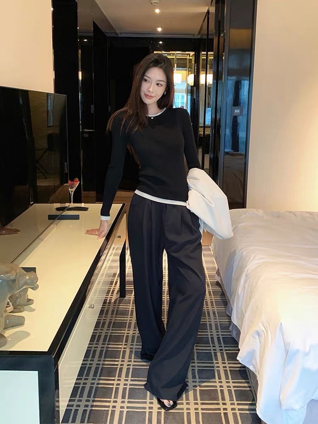 Dyee Color Binding Long Sleeve Top
