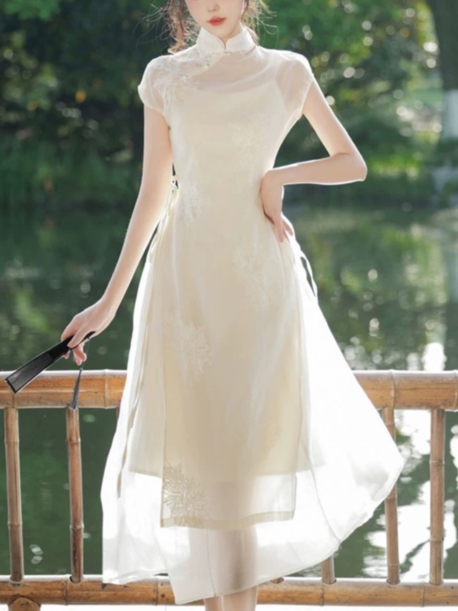 Zi Wei Two Piece Set Graceful Embroided Sheer Oriental Dress-The Black Bow-