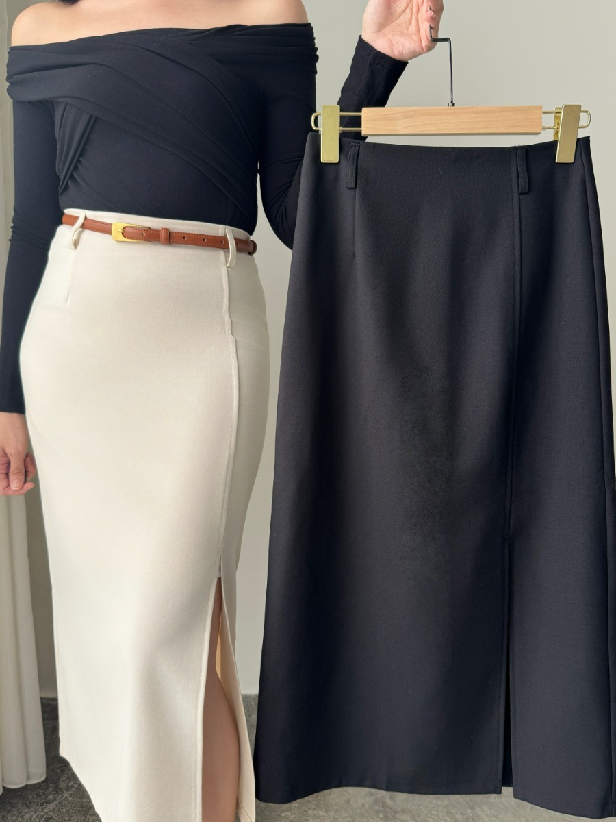 Sabrine A-Line Side Slit Skirt