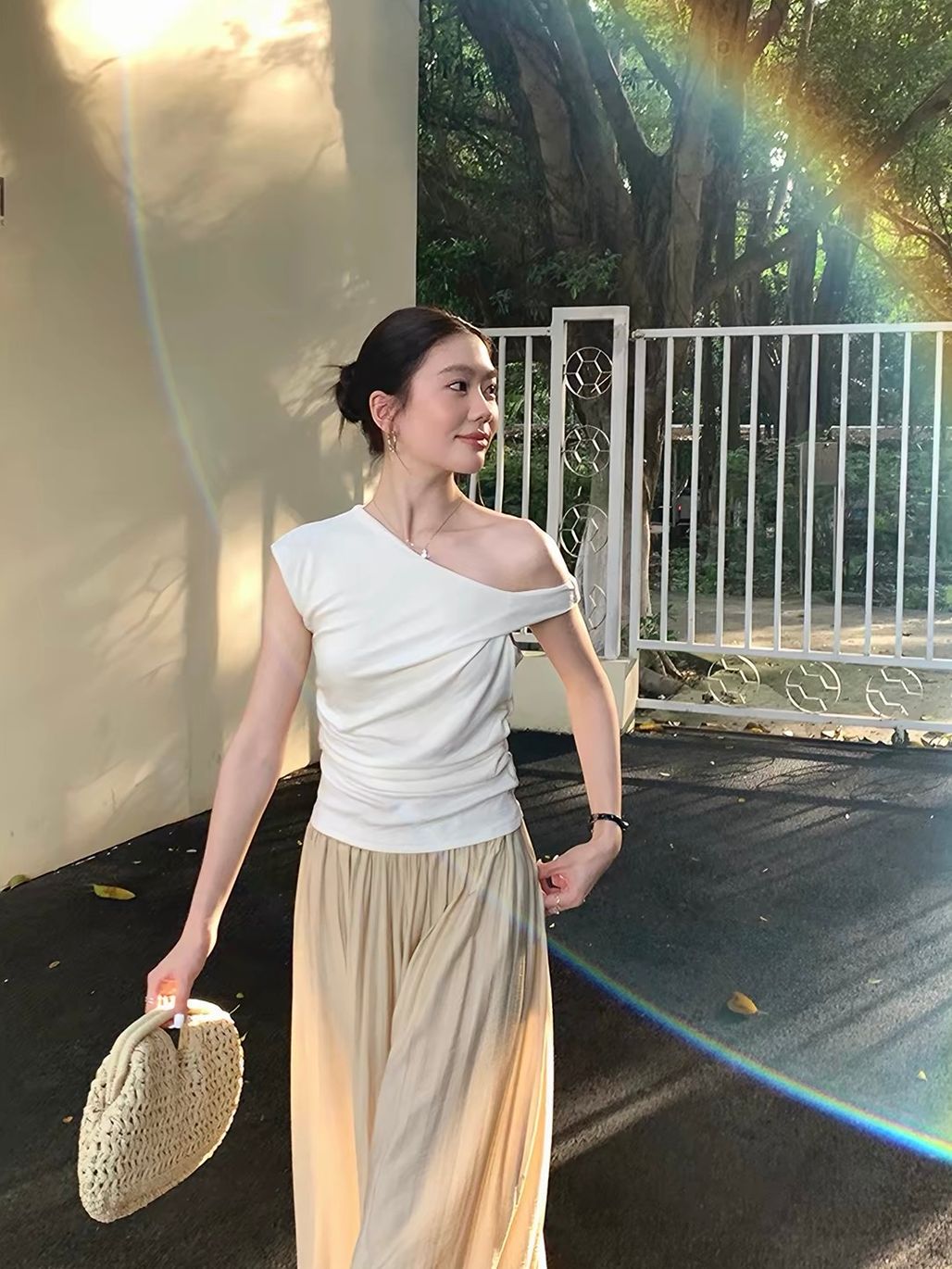 Dilly Asymmetric Foldover One-Shoulder Top 