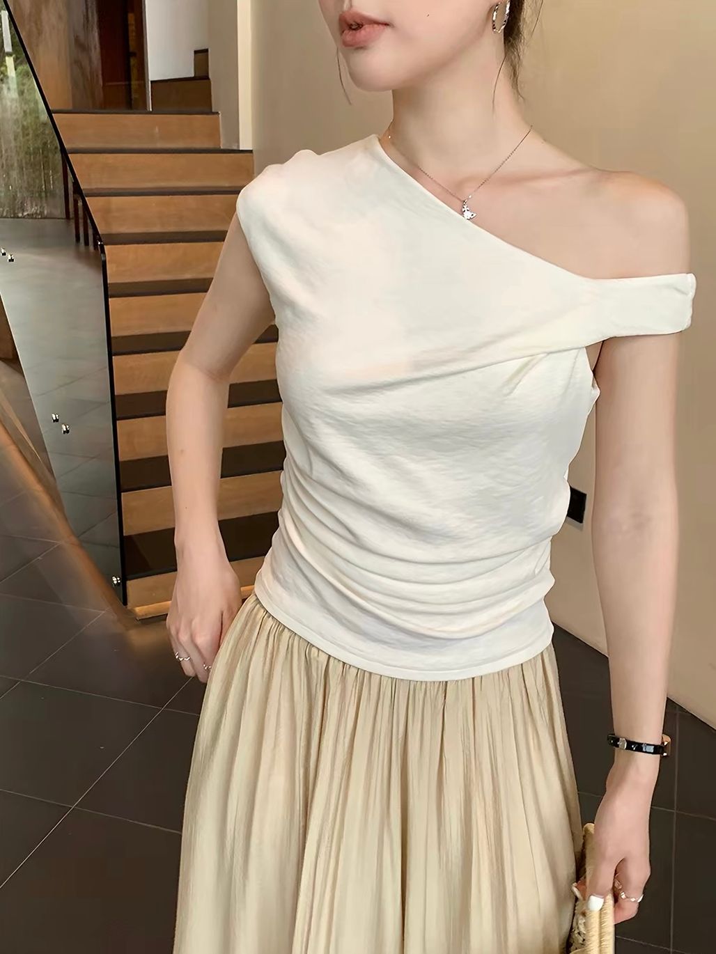Dilly Asymmetric Foldover One-Shoulder Top 