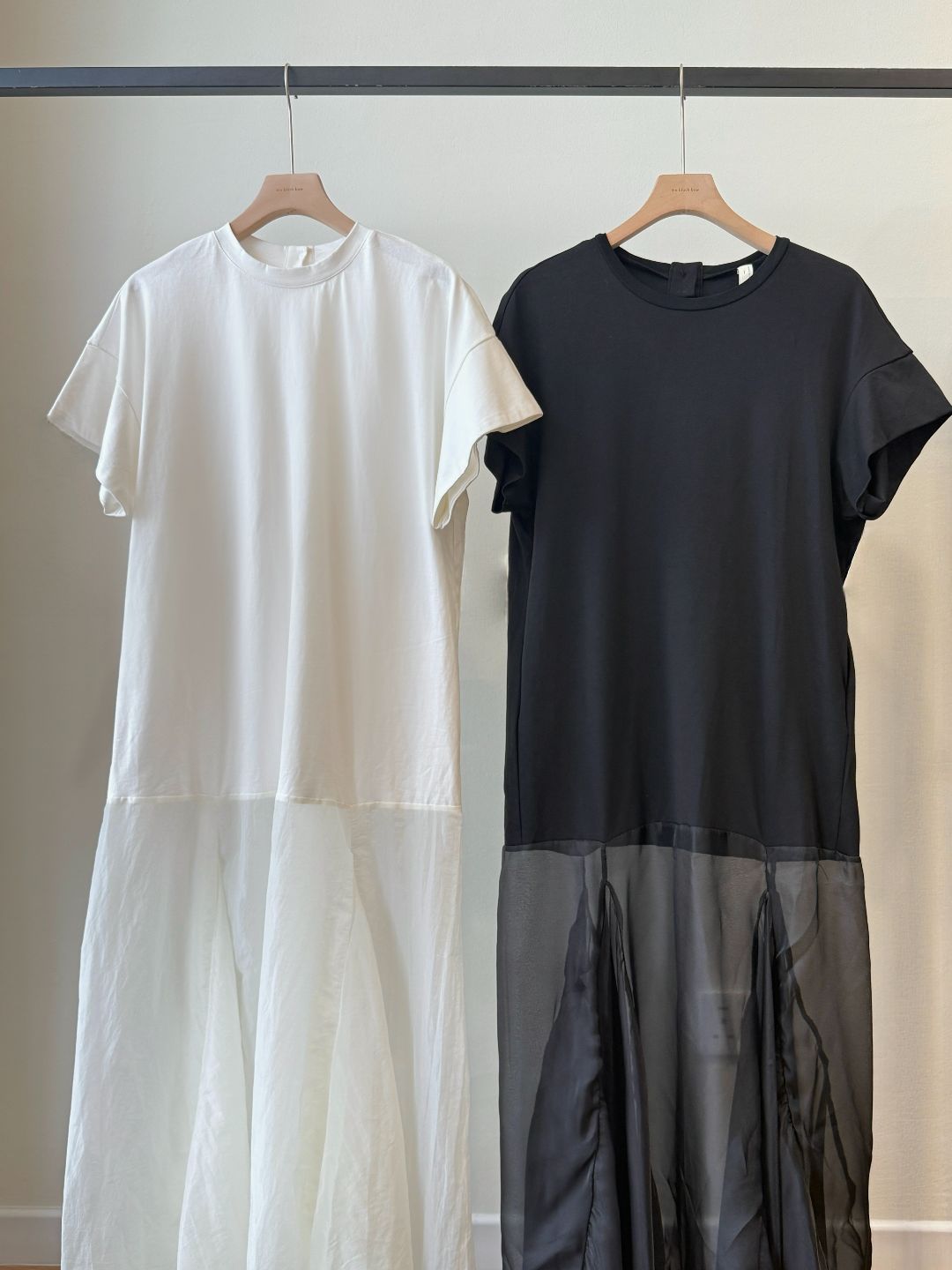 Vivay Flowy Panel Dress