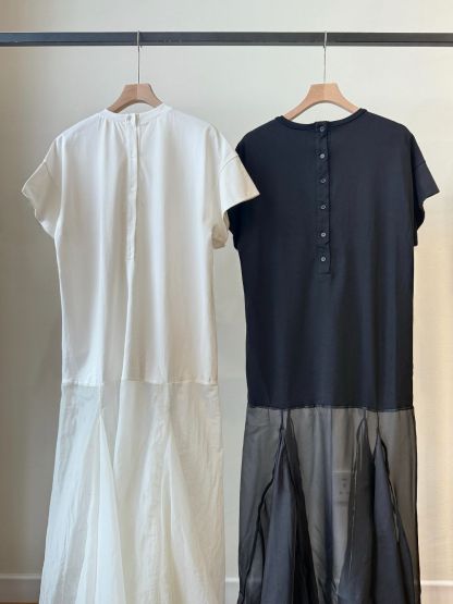 Vivay Flowy Panel Dress