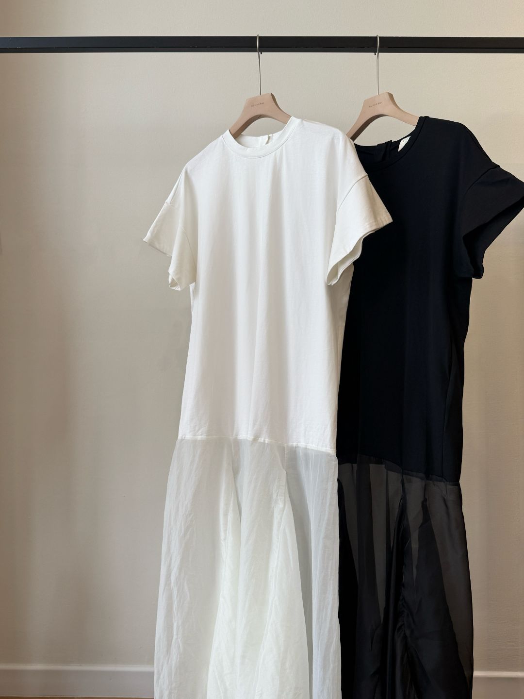 Vivay Flowy Panel Dress