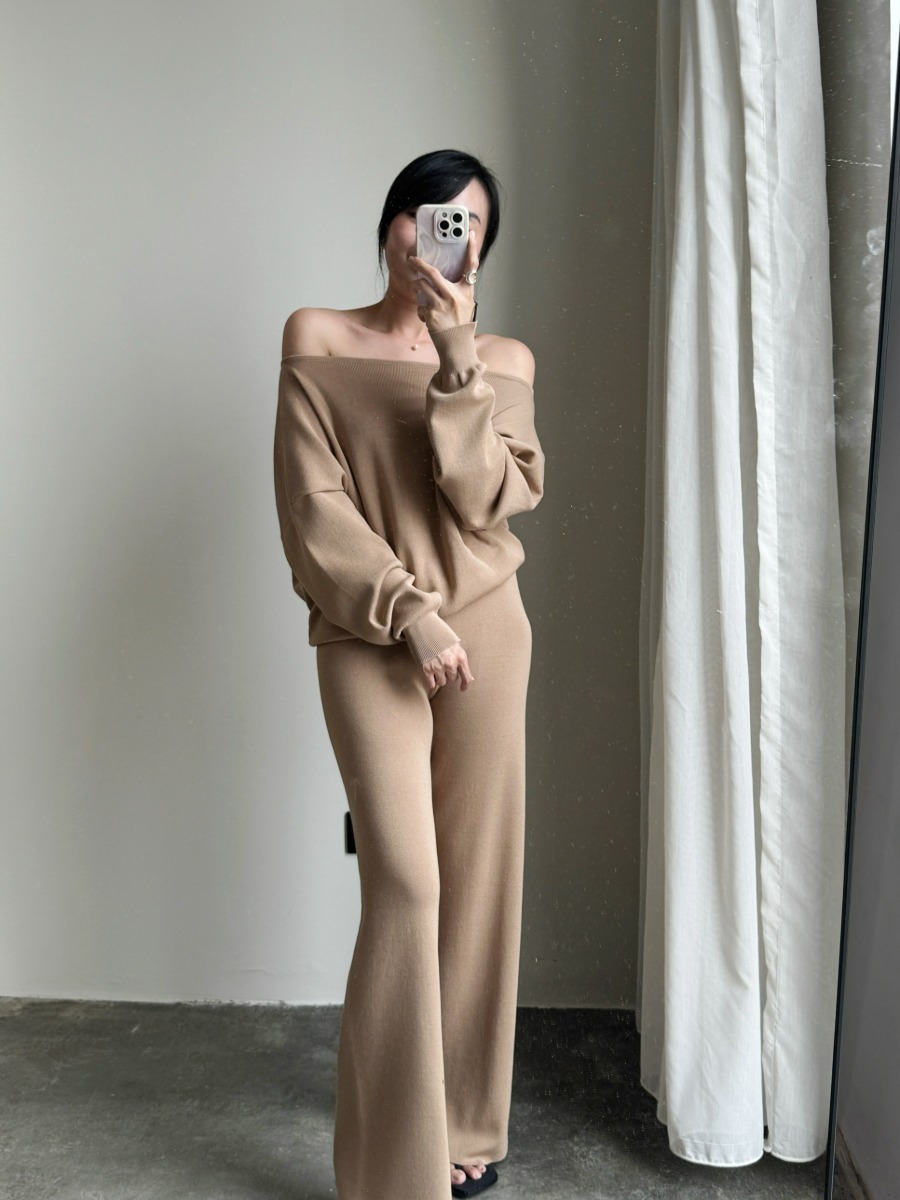 Rachel One/ Off Shoulder Two Way Knit Top & Pants Set-The Black Bow