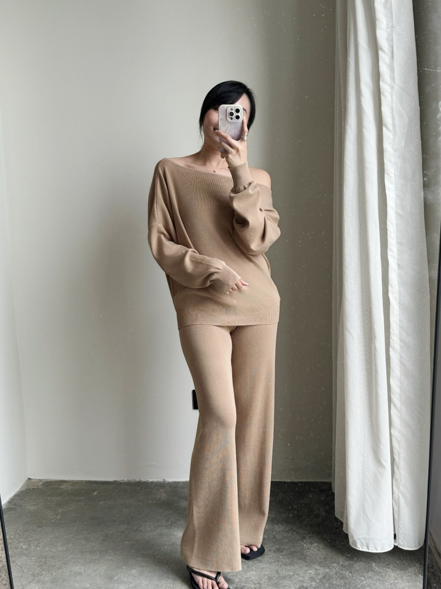 Rachel One/ Off Shoulder Two Way Knit Top & Pants Set-The Black Bow