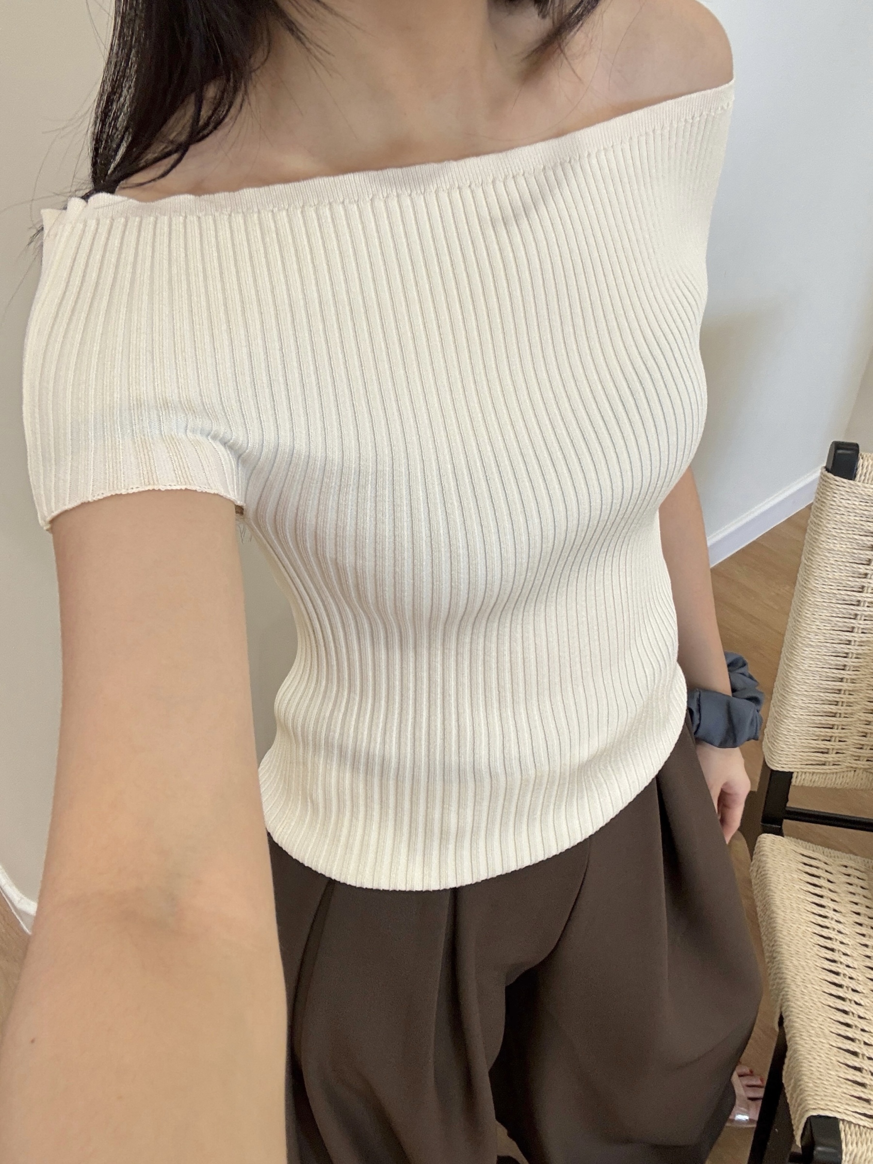 【Modern feminine】Off shoulder Top + Wide Leg Pants (Order Separately)