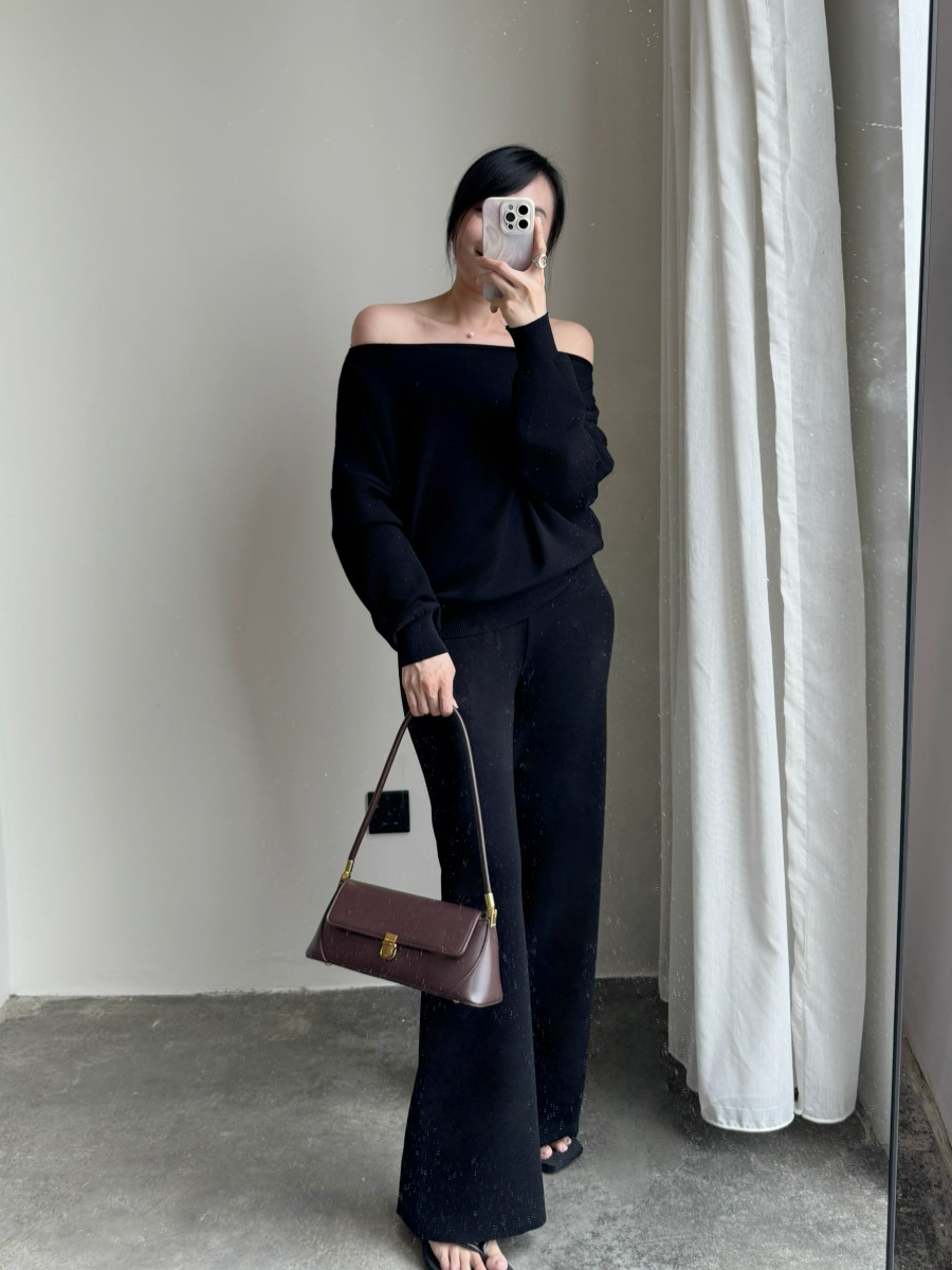 Nyera One/ Off Shoulder Two Way Knit Top & Pants Set