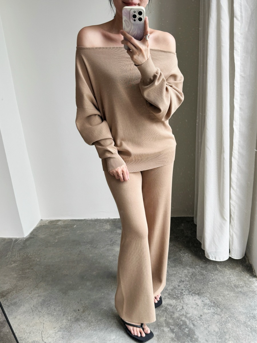 Rachel One/ Off Shoulder Two Way Knit Top & Pants Set