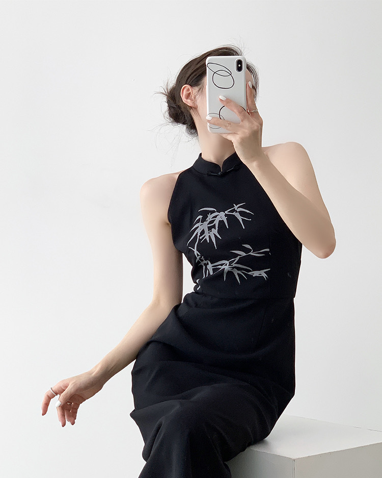 Xue Er Sleeveless Bamboo Printing Cheongsam-The Black Bow-
