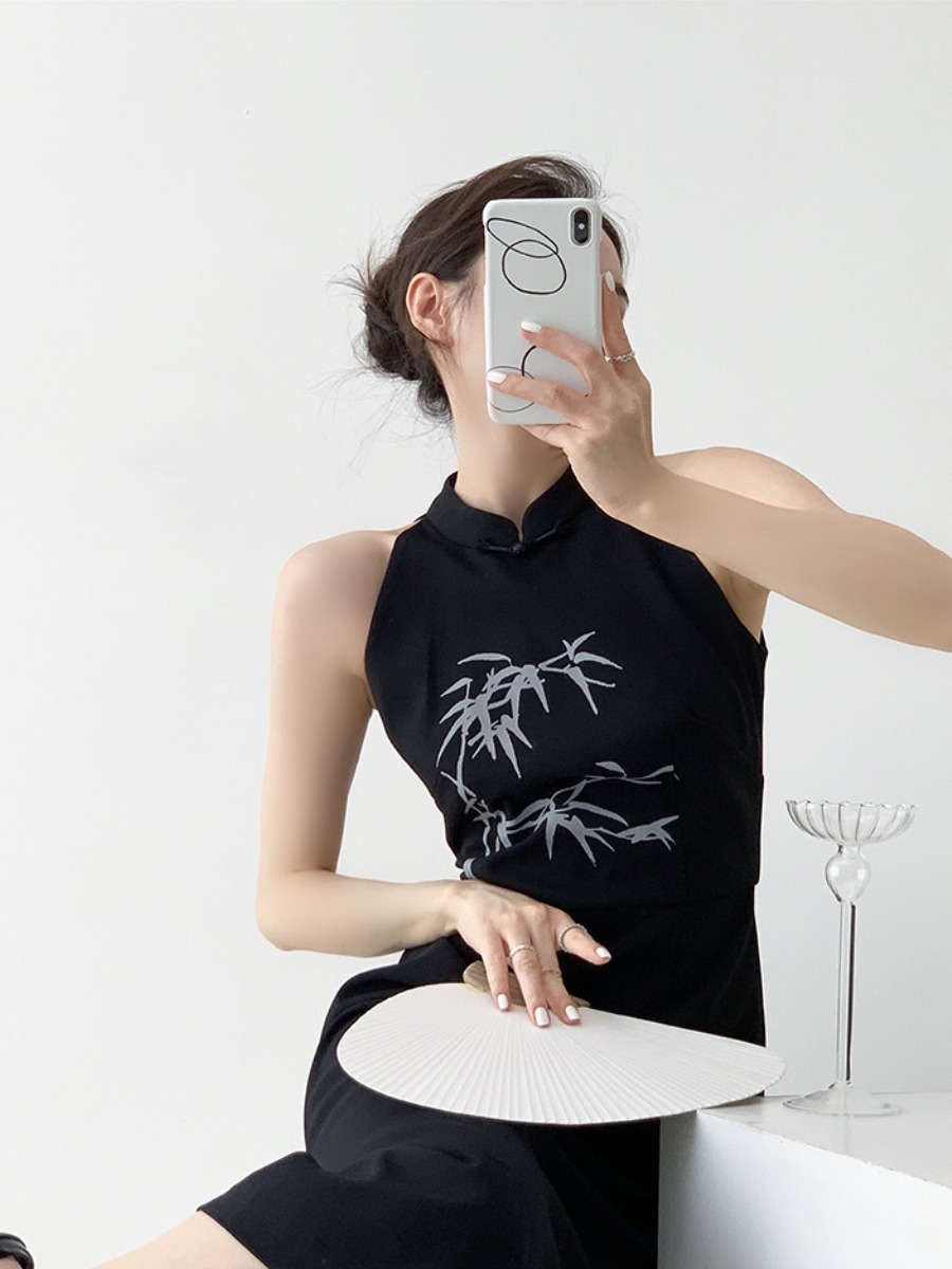 Xue Er Sleeveless Bamboo Printing Cheongsam-The Black Bow-