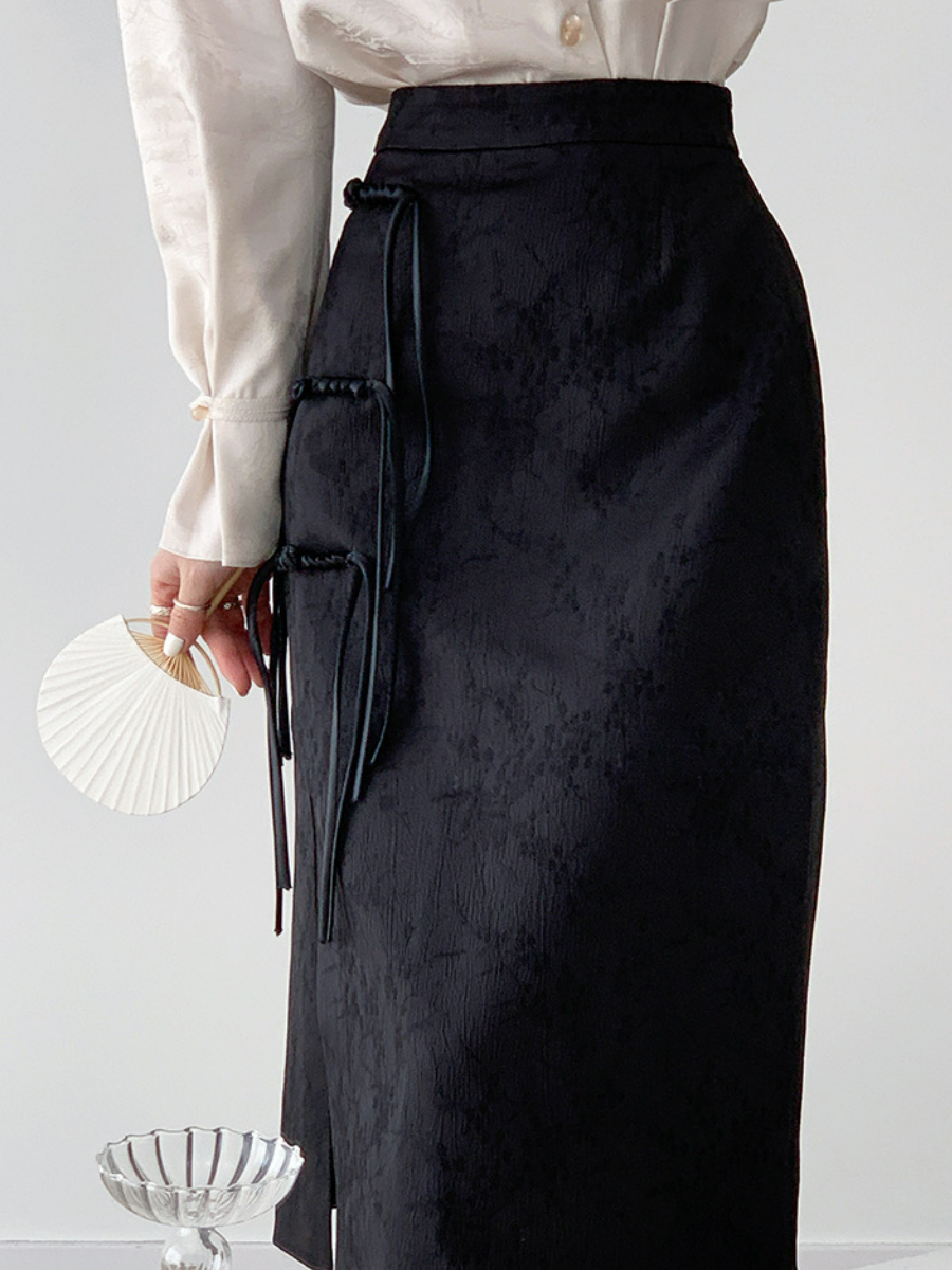 Xin Lee Pankou Side Slit Skirt-The Black Bow-