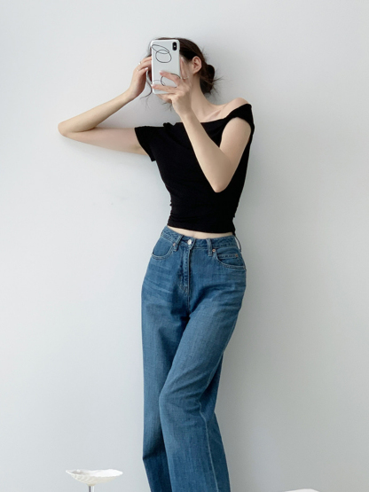Xaly Asymmetric Sleeve Knit Top-The Black Bow-