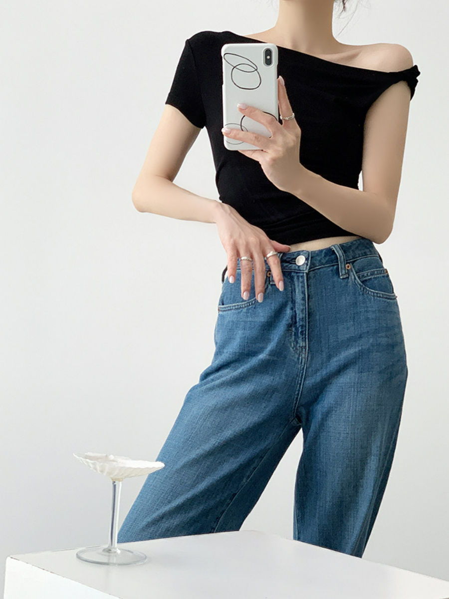 Xaly Asymmetric Sleeve Knit Top-The Black Bow-