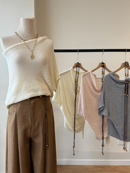 Yen Two-Way Knit Top (Swing Collar/ One Shoulder)