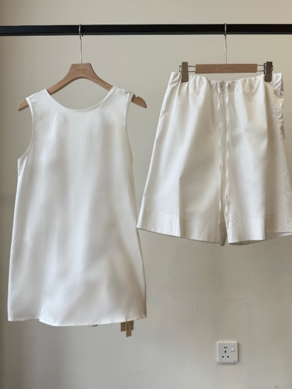 Paige Reversible Top & Relaxed Wide-Leg Bermuda Shorts (Sold seperately)