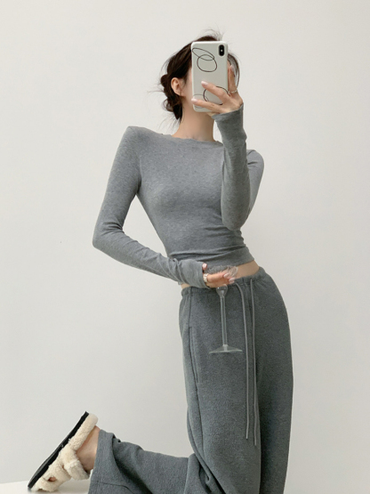 Xoey Long Sleeve Knit Crop Top-The Black Bow-
