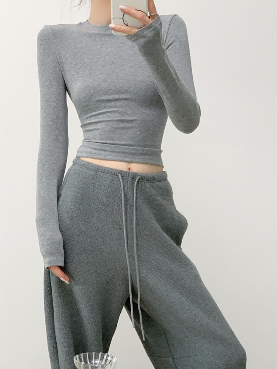 Xoey Long Sleeve Knit Crop Top-The Black Bow-