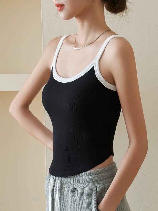 Qynna Low Back Padded Top-The Black Bow-
