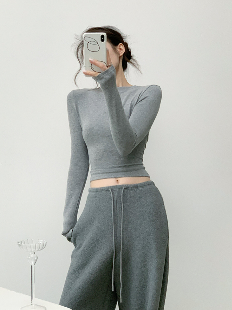 Xoey Long Sleeve Knit Crop Top-The Black Bow-
