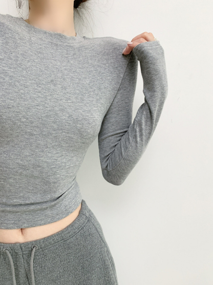 Xoey Long Sleeve Knit Crop Top-The Black Bow-