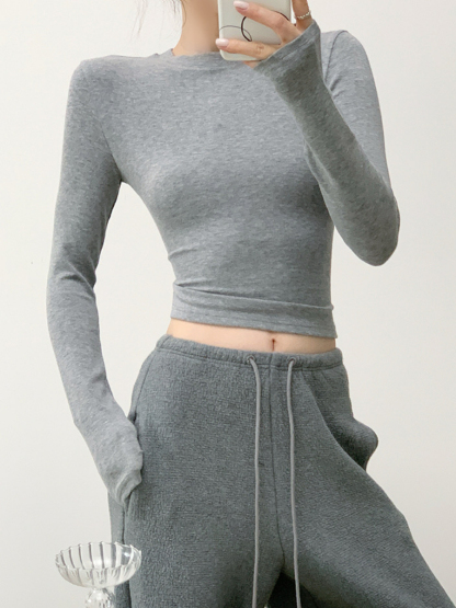 Xoey Long Sleeve Knit Crop Top-The Black Bow-