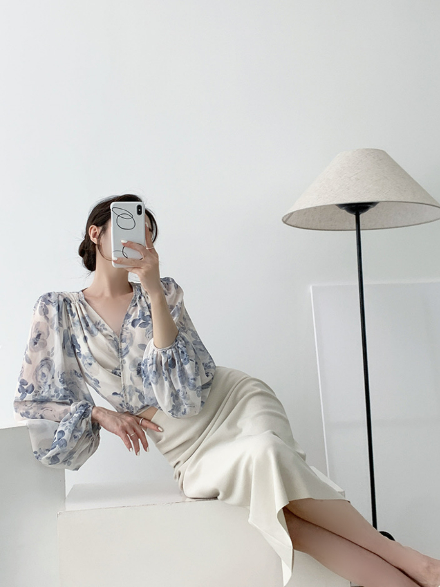 Xandria Puff Sleeve Floral Top-The Black Bow-