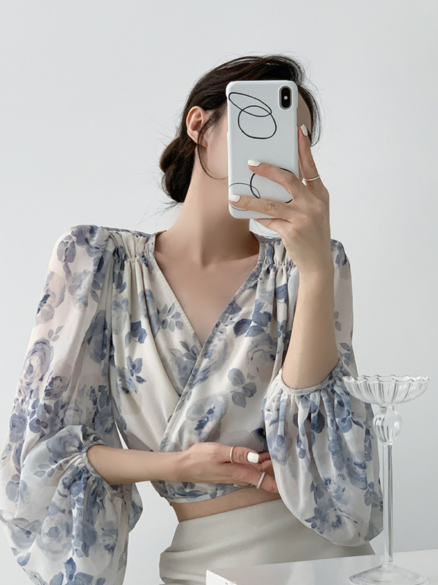 Xandria Puff Sleeve Floral Top-The Black Bow-