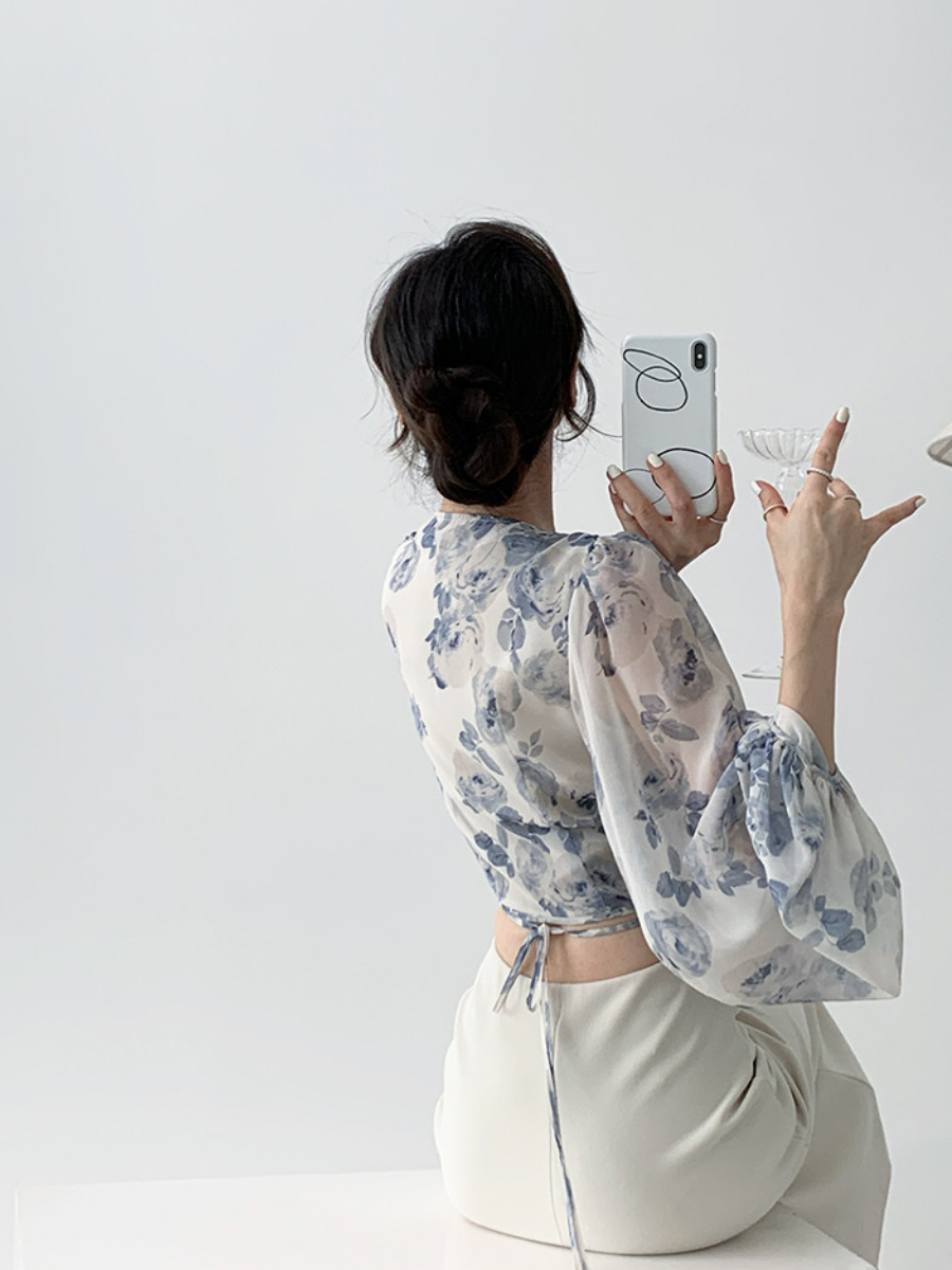 Xandria Puff Sleeve Floral Top-The Black Bow-