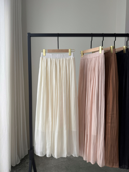 Yun Er Flowy Wide Leg Pants-The Black Bow-