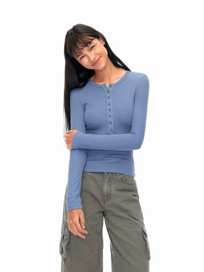 Gean Henry Collar Long Sleeve Top
