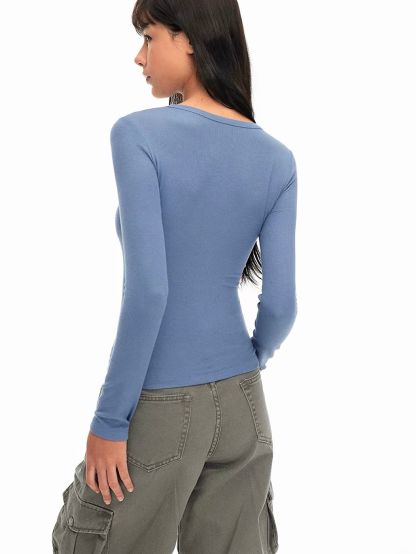 Gean Henry Collar Long Sleeve Top